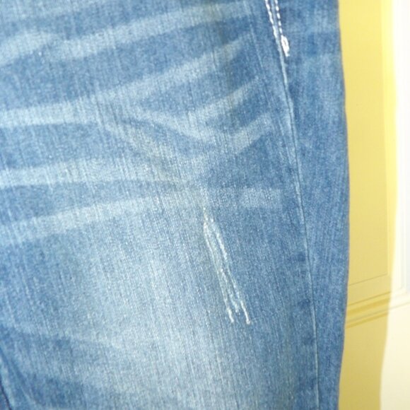 12 K USA Jeans size 11 Slightly Distressed Rhinestones - Picture 5 of 7